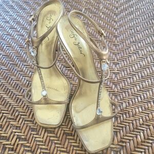Sergio Zelcer Gold Strappy Sandals with Rhinestone Accents Size 7